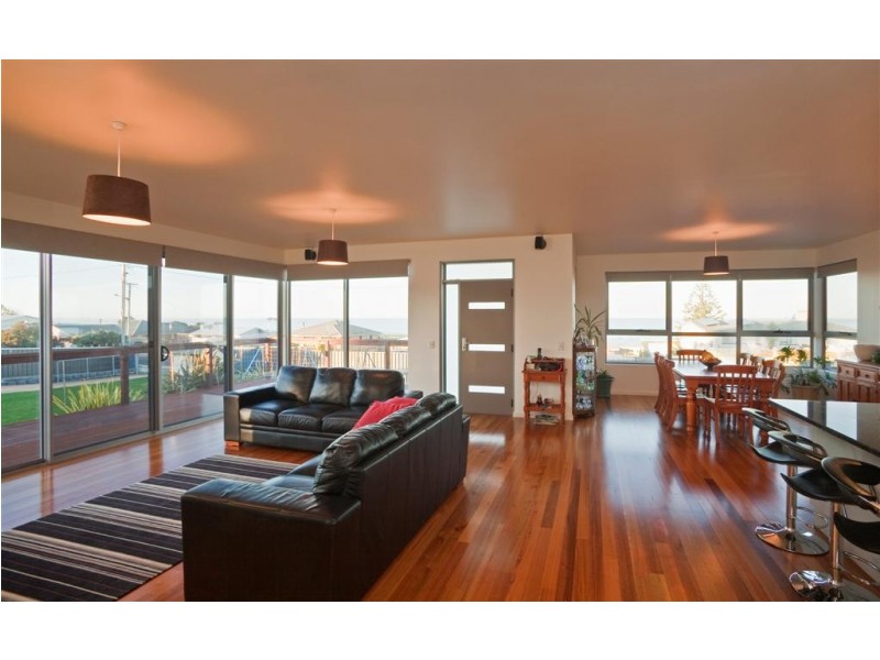 24-26 George Street, Scamander TAS 7215