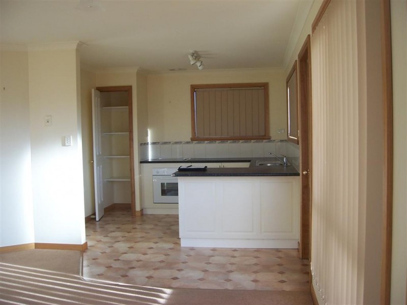 2/13 Cameron, St Helens TAS 7216