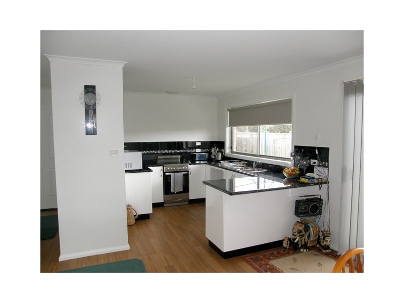 2/16 Heather place, St Helens TAS 7216