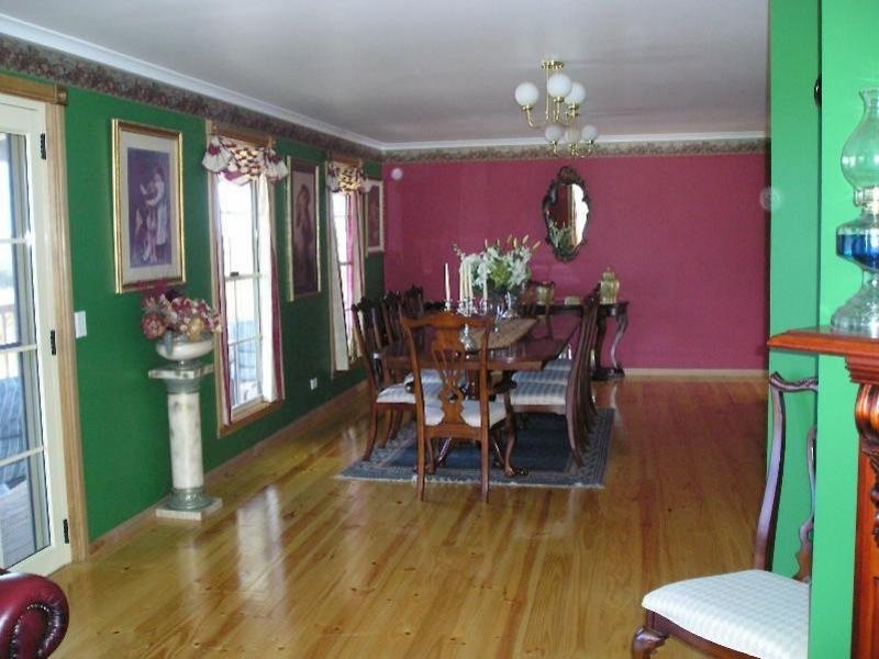 16 Belair Crescent, Beaumaris TAS 7215