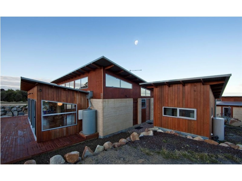 21036 Tasman Highway, Chain Of Lagoons TAS 7215