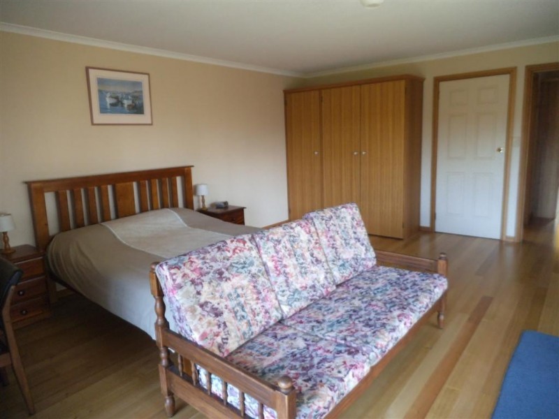54 Treloggen Drive, Binalong Bay TAS 7216