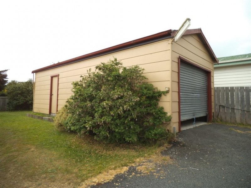8 Cameron Street, St Marys TAS 7215