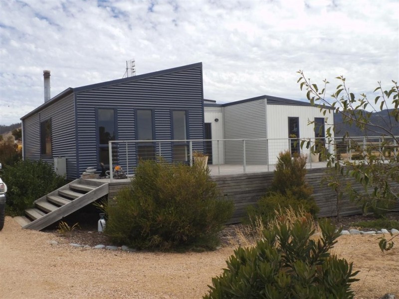 20 Franks Street, Falmouth TAS 7215