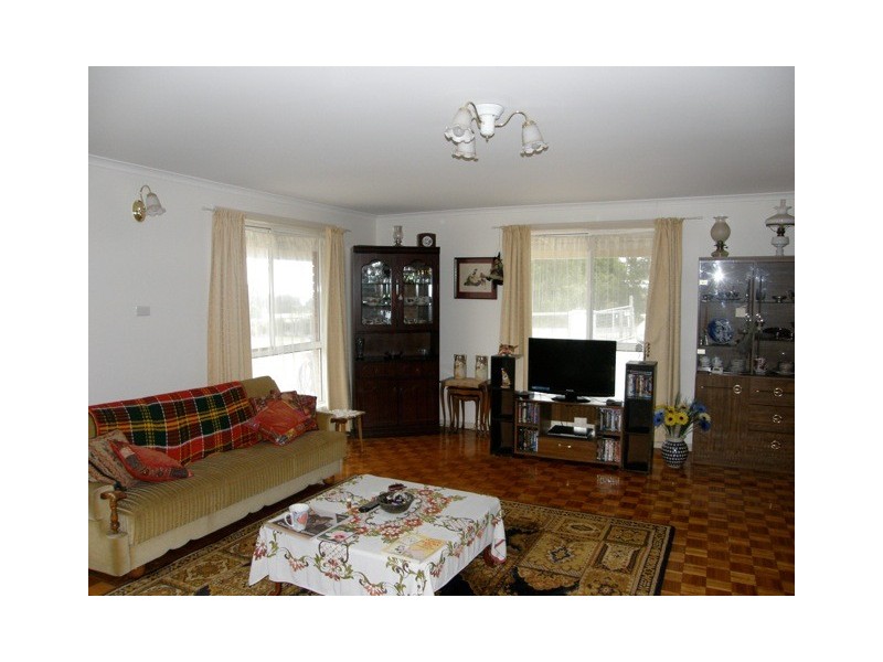 10 Cray Court, Binalong Bay TAS 7216