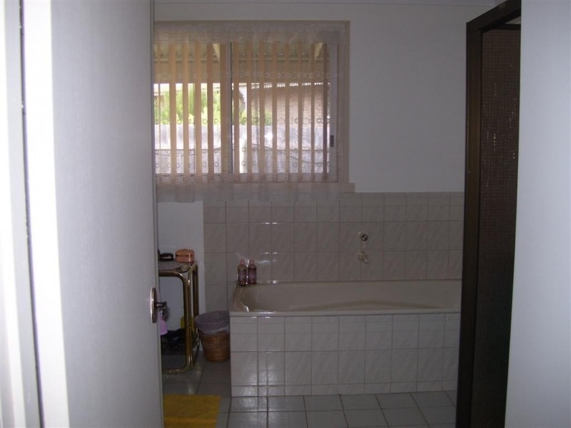 10 Cray Court, Binalong Bay TAS 7216