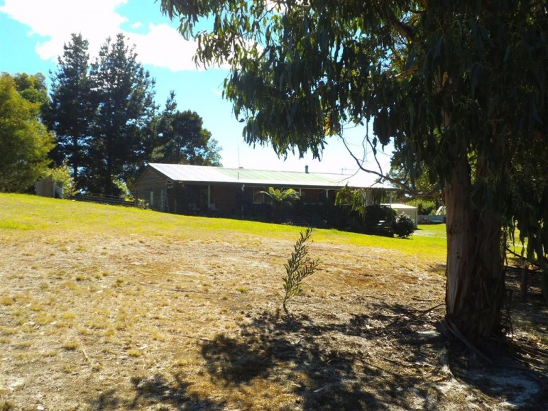 112 Ansons Bay Road, St Helens TAS 7216