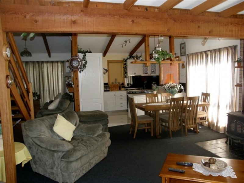 88 Tasman Highway, Beaumaris TAS 7215