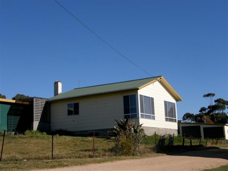 6 Hilltop Drive, Binalong Bay TAS 7216