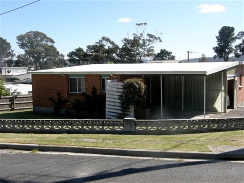 2/2 Doric Grove, St Helens TAS 7216