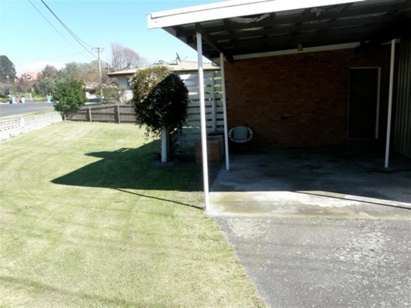 2/2 Doric Grove, St Helens TAS 7216