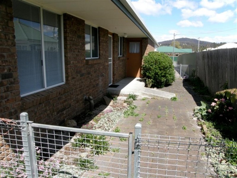 2/42 Quail Street, St Helens TAS 7216