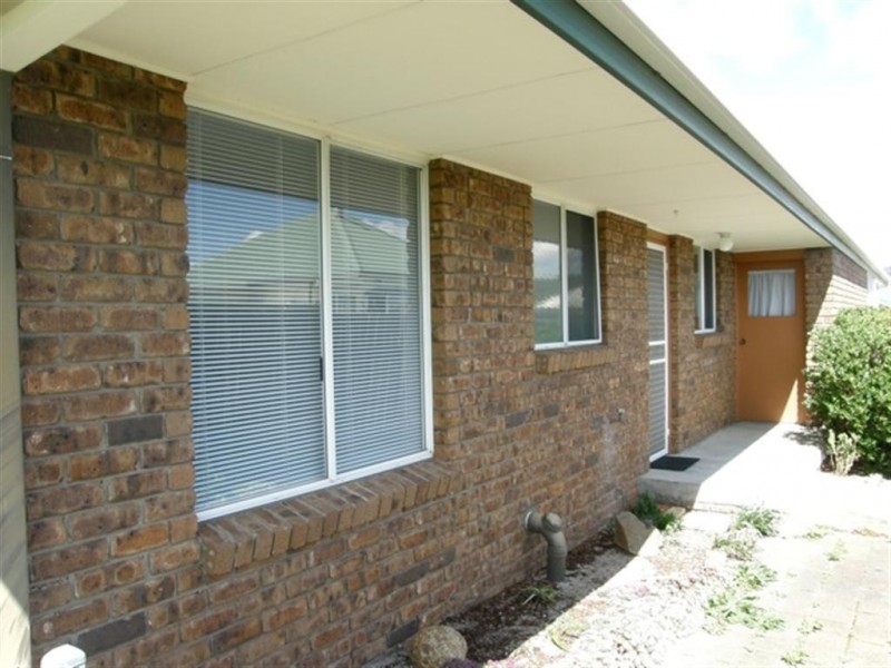 2/42 Quail Street, St Helens TAS 7216