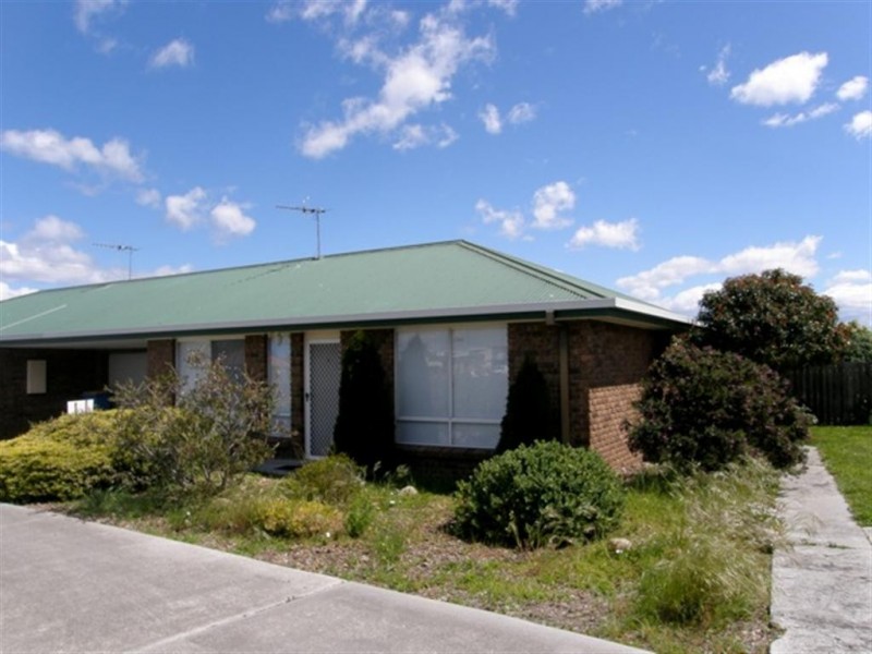2/42 Quail Street, St Helens TAS 7216