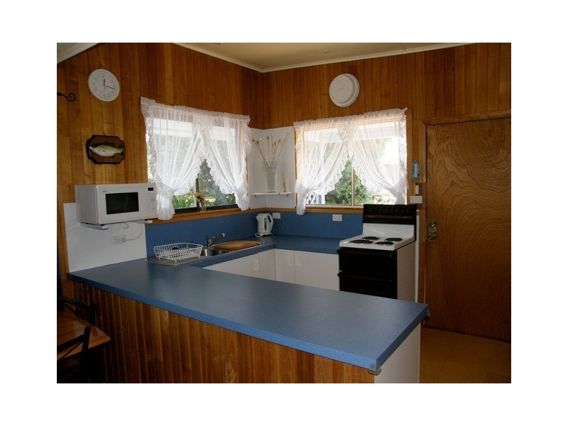 128 Main Street, Binalong Bay TAS 7216