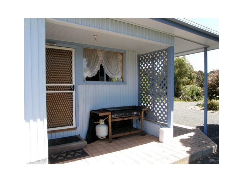 128 Main Street, Binalong Bay TAS 7216