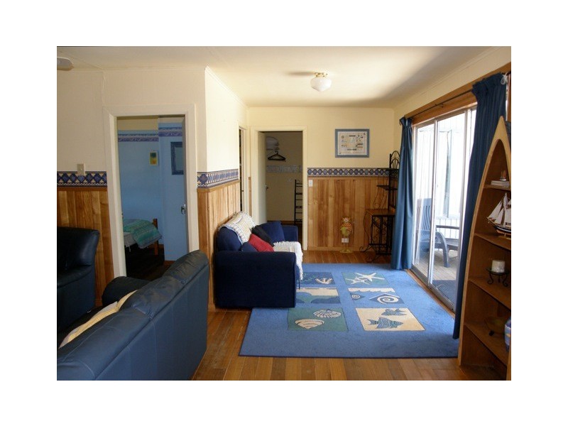 128 Main Street, Binalong Bay TAS 7216