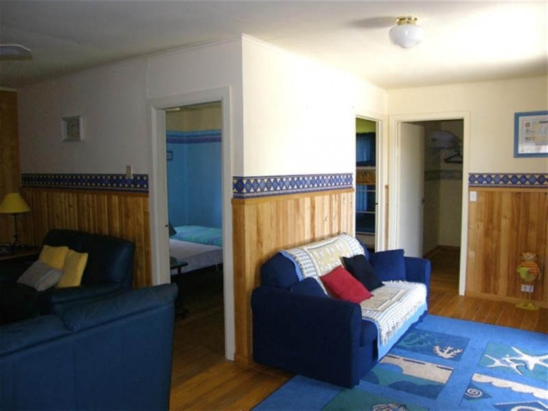 128 Main Road, Binalong Bay TAS 7216
