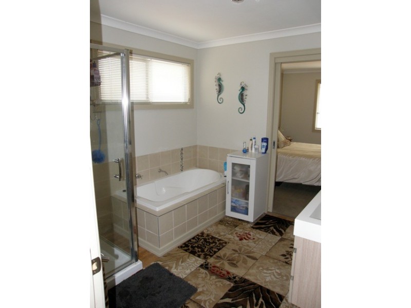 9 Frederick Street, St Marys TAS 7215