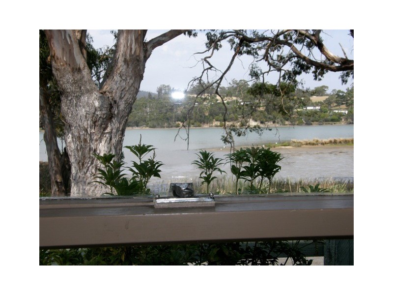 16a Medea Cove Esplanade, St Helens TAS 7216