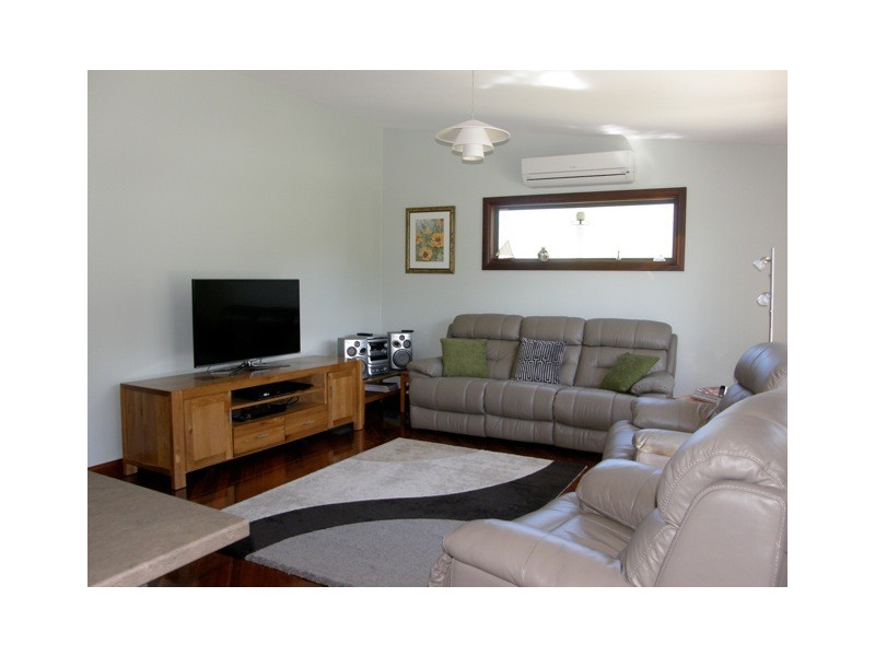 16 Bayvista Rise, St Helens TAS 7216