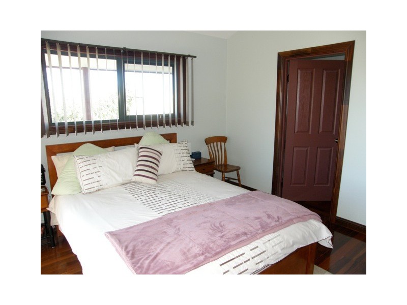 16 Bayvista Rise, St Helens TAS 7216