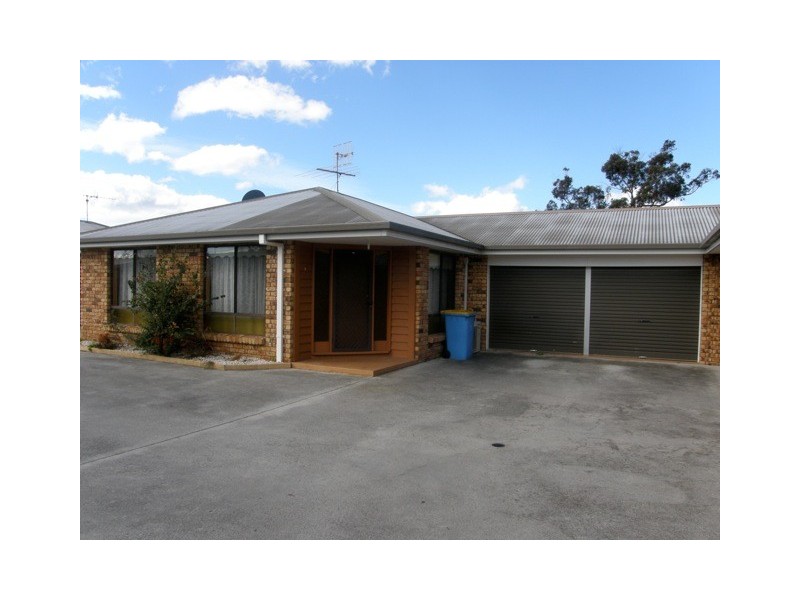 2/4 Tully Street, St Helens TAS 7216