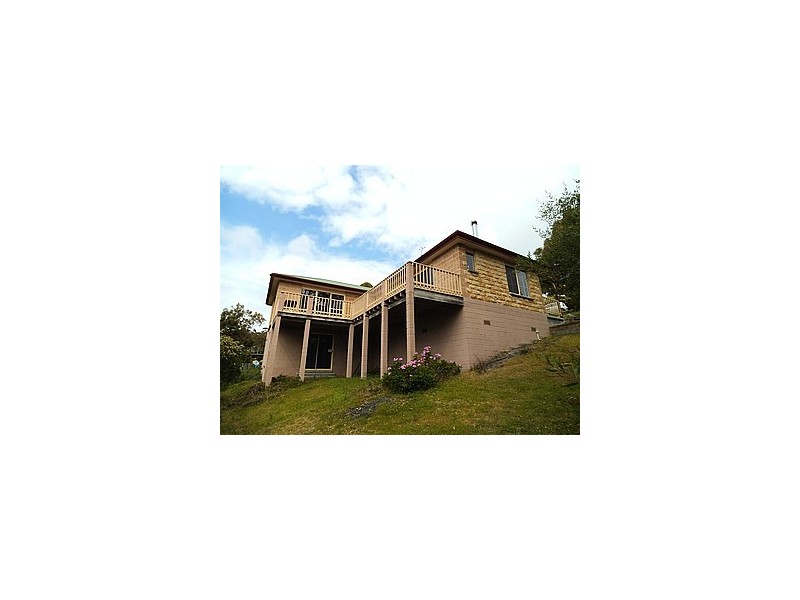 54 Treloggen Drive, Binalong Bay TAS 7216