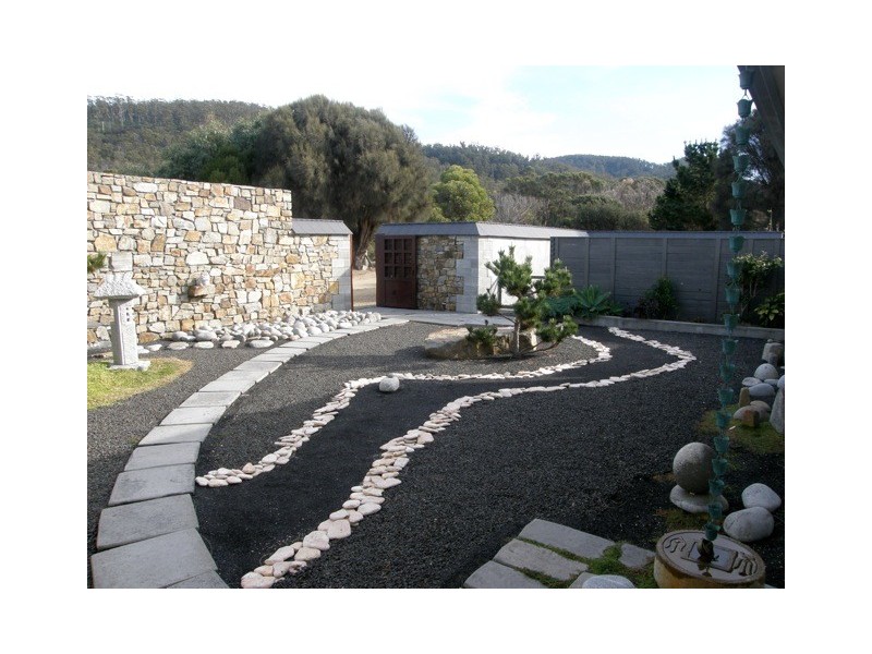 21174 Tasman Highway, Chain Of Lagoons TAS 7215