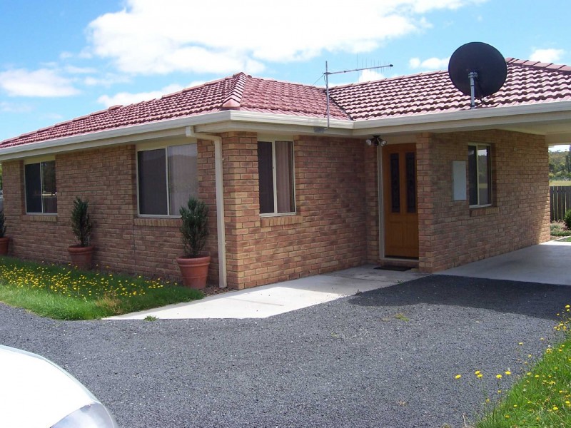 2/84 Tully Street, St Helens TAS 7216