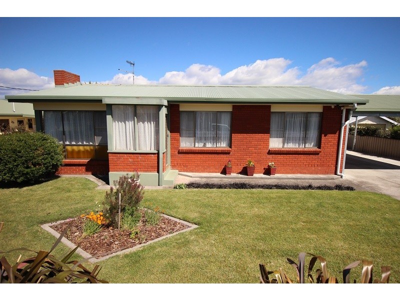 17 Cameron Street, St Helens TAS 7216