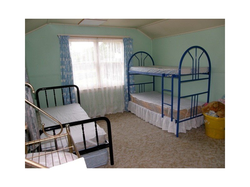 16 Perseus Street, St Helens TAS 7216