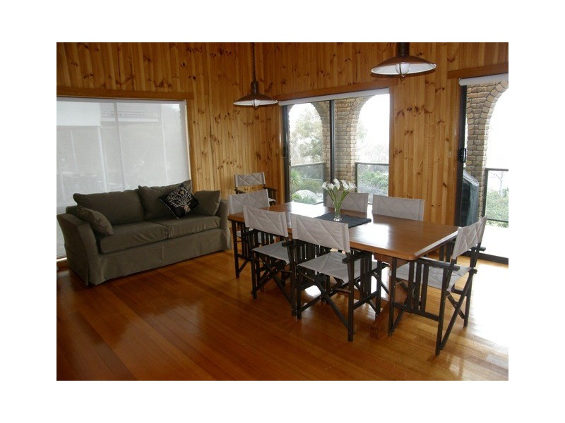 16-18 Seaton Cove Road, Binalong Bay TAS 7216