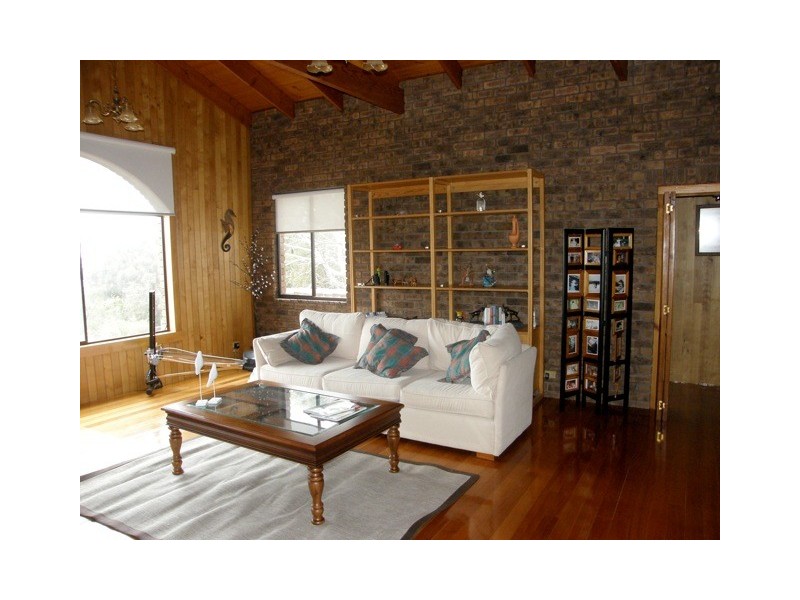 16-18 Seaton Cove Road, Binalong Bay TAS 7216