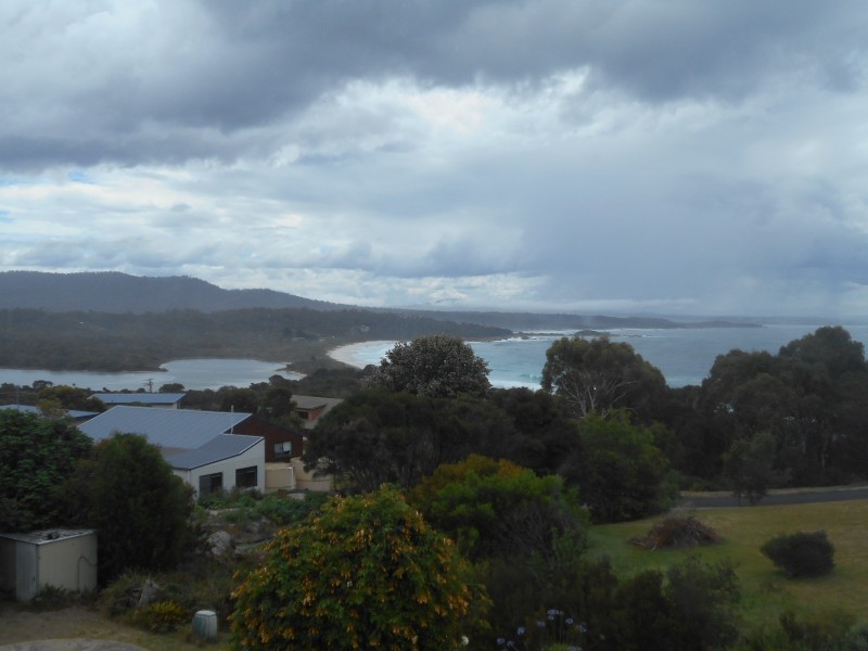 14 Coffey Drive, Binalong Bay TAS 7216