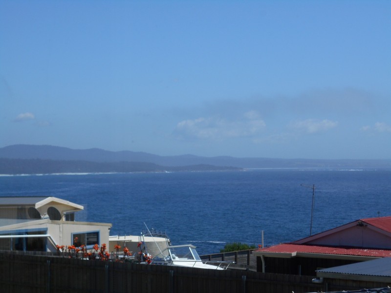 6 Hilltop Drive, Binalong Bay TAS 7216