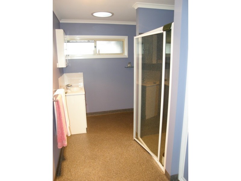 12 Clive Street, St Marys TAS 7215