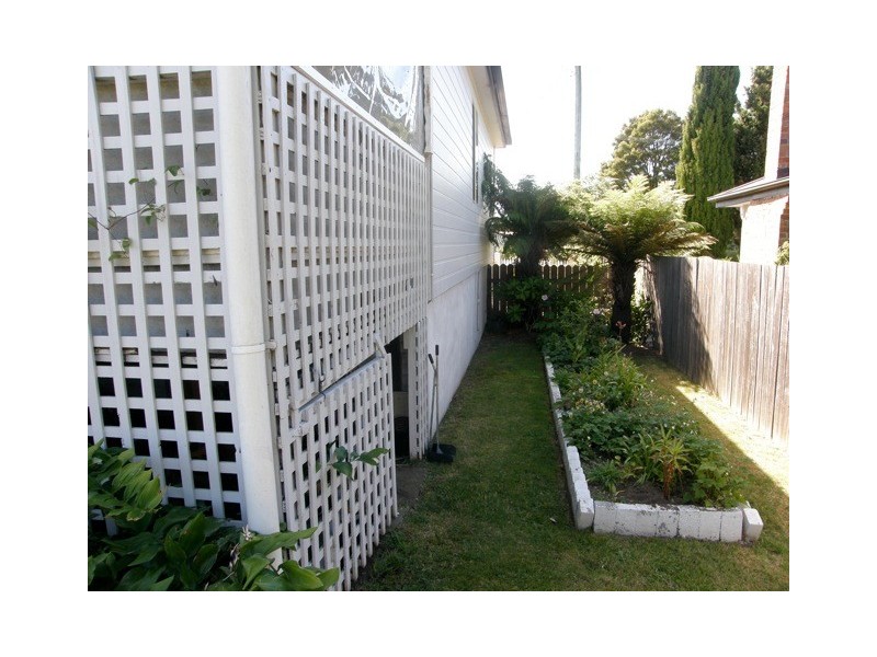 12 Clive Street, St Marys TAS 7215