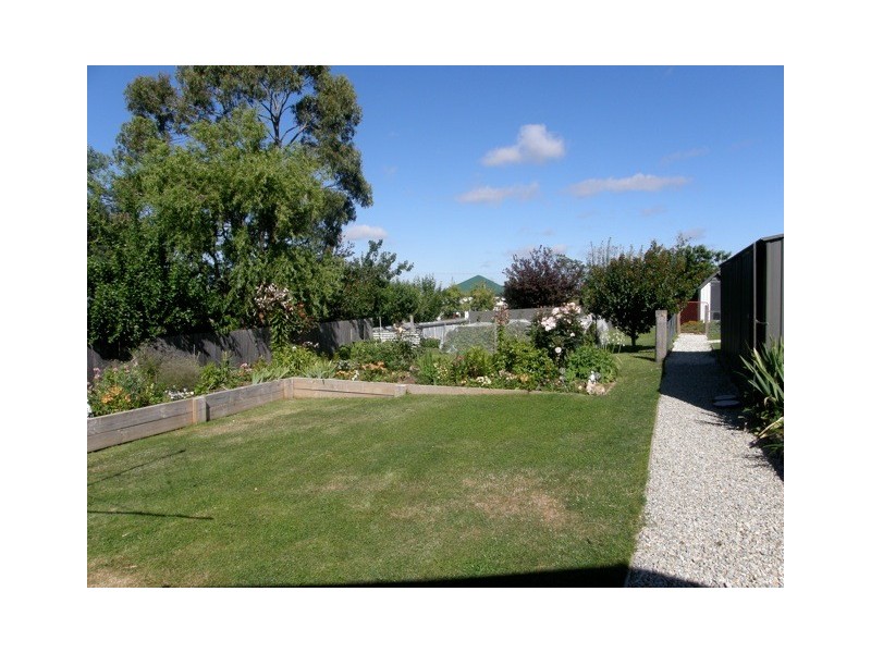 12 Clive Street, St Marys TAS 7215