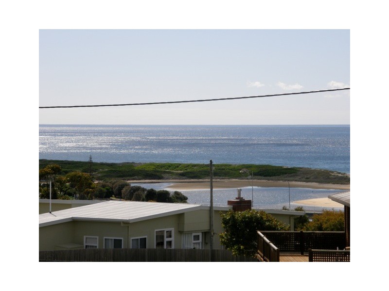 1 Silver Street, Scamander TAS 7215