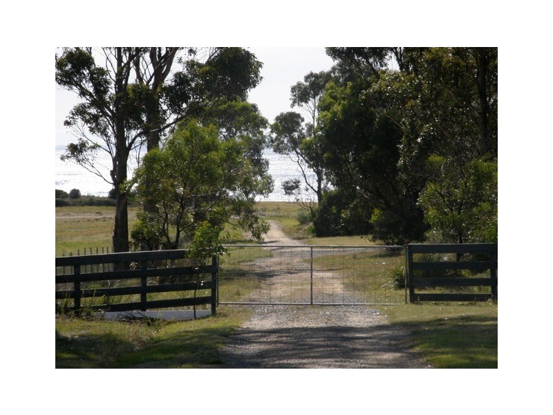 21506 Tasman Highway, Four Mile Creek TAS 7215