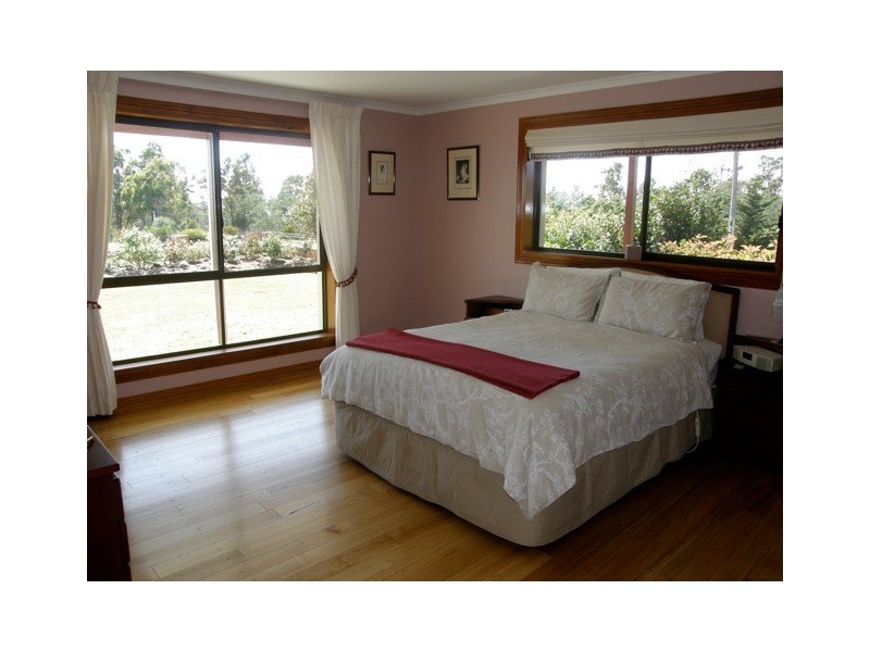 21506 Tasman Highway, Four Mile Creek TAS 7215