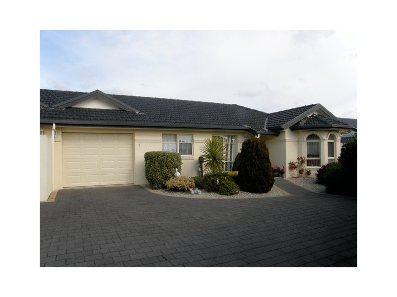 7/14 Doepel Place, St Helens TAS 7216