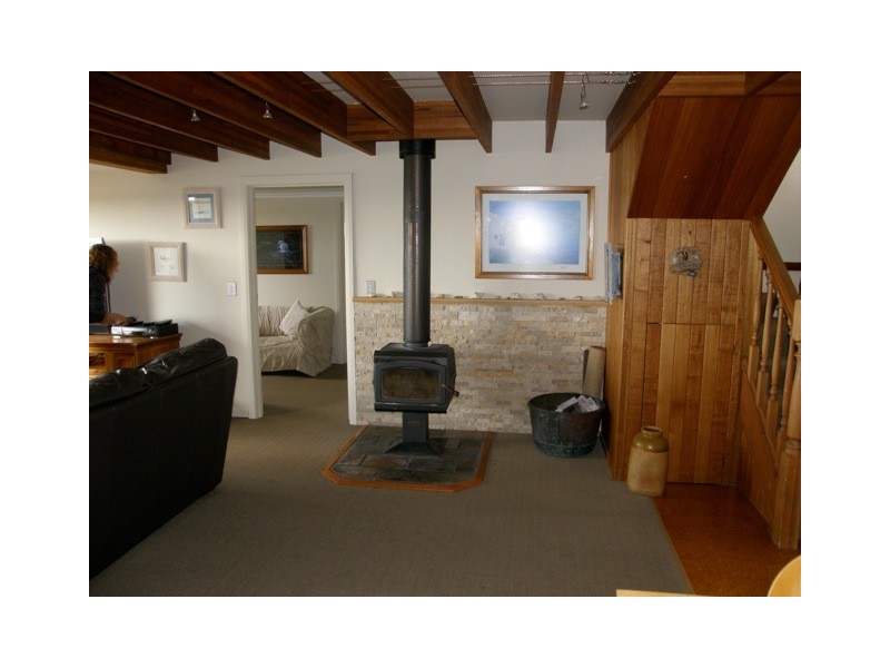 2 Lagoon Esplanade, Scamander TAS 7215