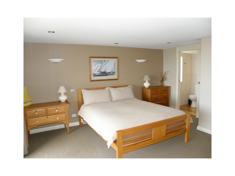 2 Lagoon Esplanade, Scamander TAS 7215