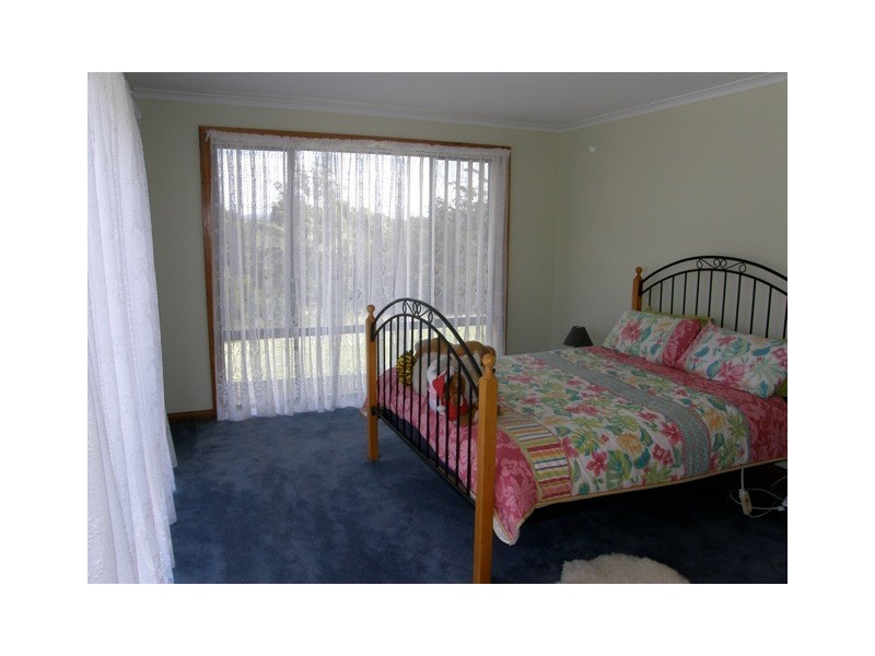 14 Douglas Court, St Helens TAS 7216