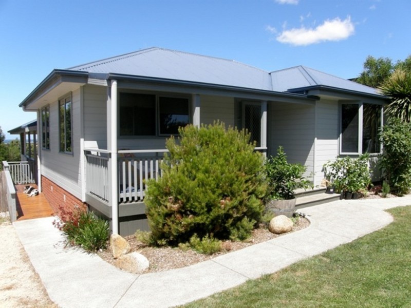 2 Pelican Court, Scamander TAS 7215