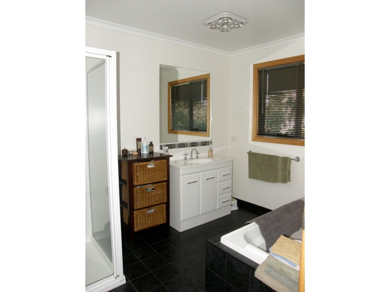 2 Pelican Court, Scamander TAS 7215