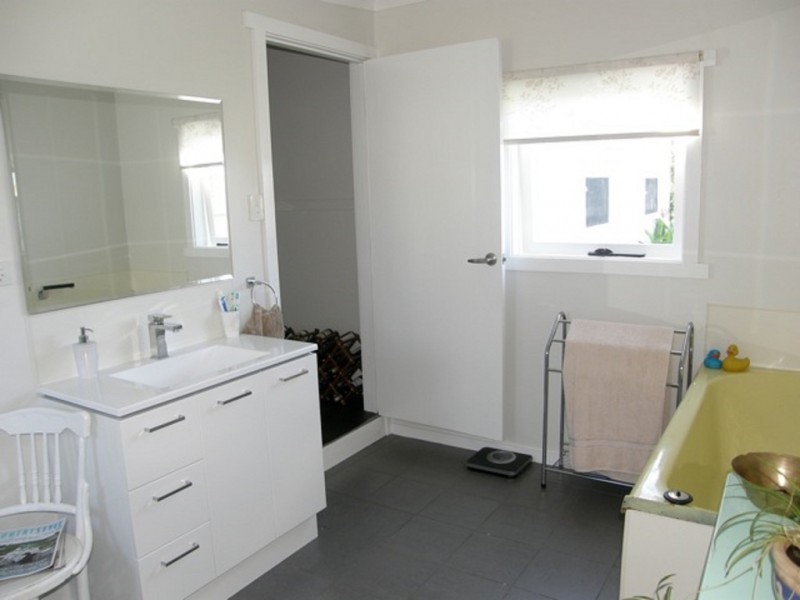 12 Parkside Avenue, St Helens TAS 7216