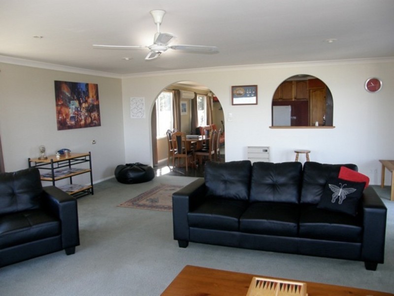 8 Kiama Parade, Akaroa TAS 7216